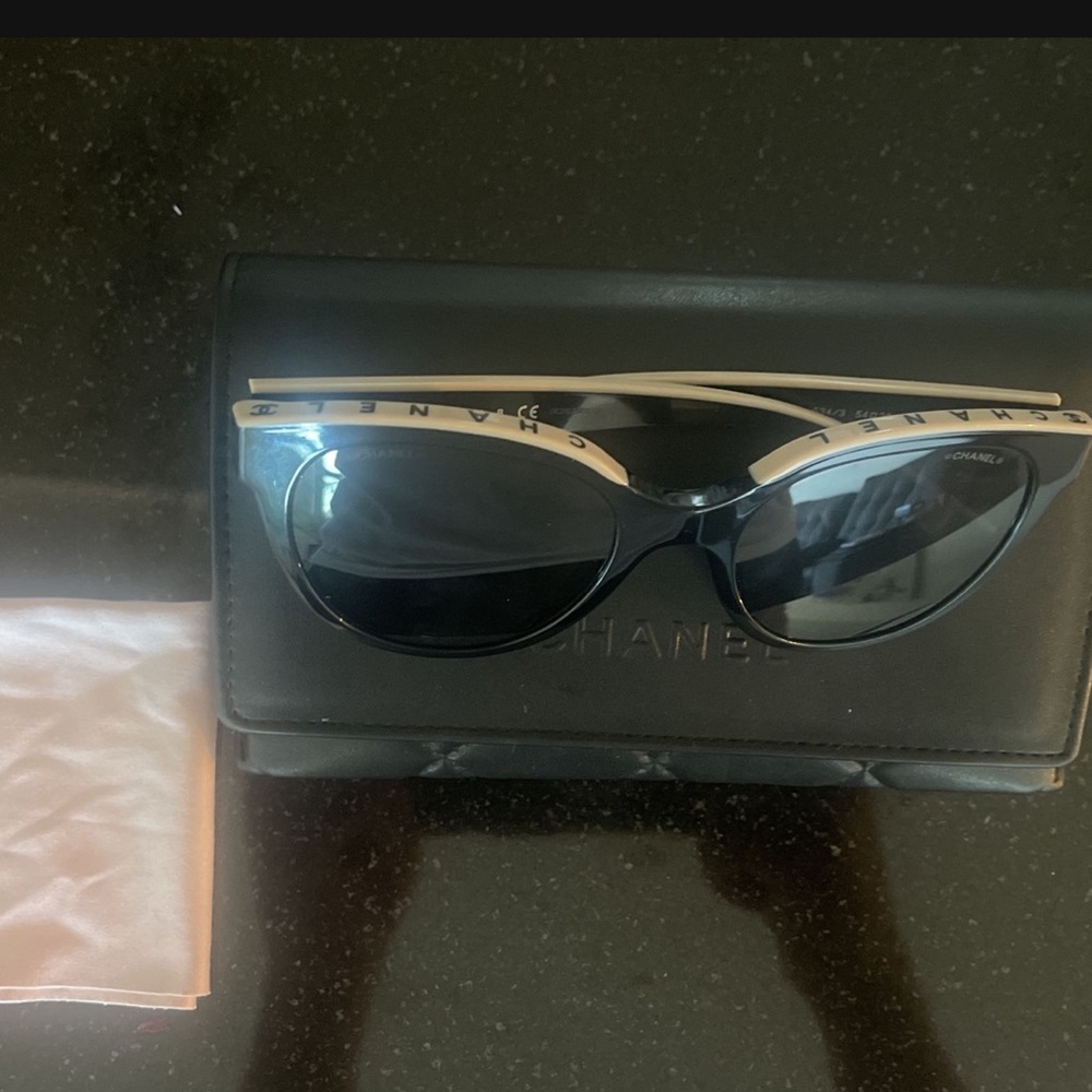 Chanel 5414 C534/3 Butterfly Sunglasses Black 54mm